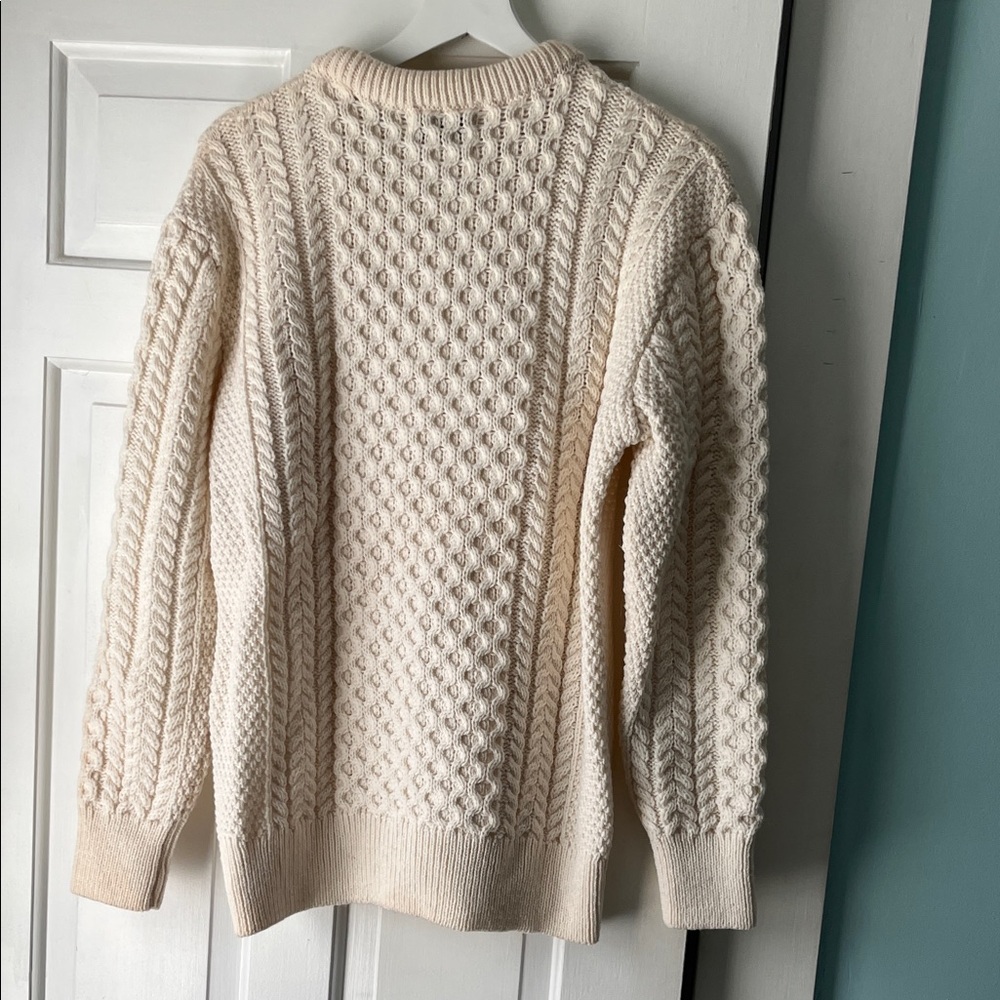 Like New The Woollen Market Ireland 🇮🇪 100% Merino Wool Cream Cable Knit Sweater - Picture 6 of 8